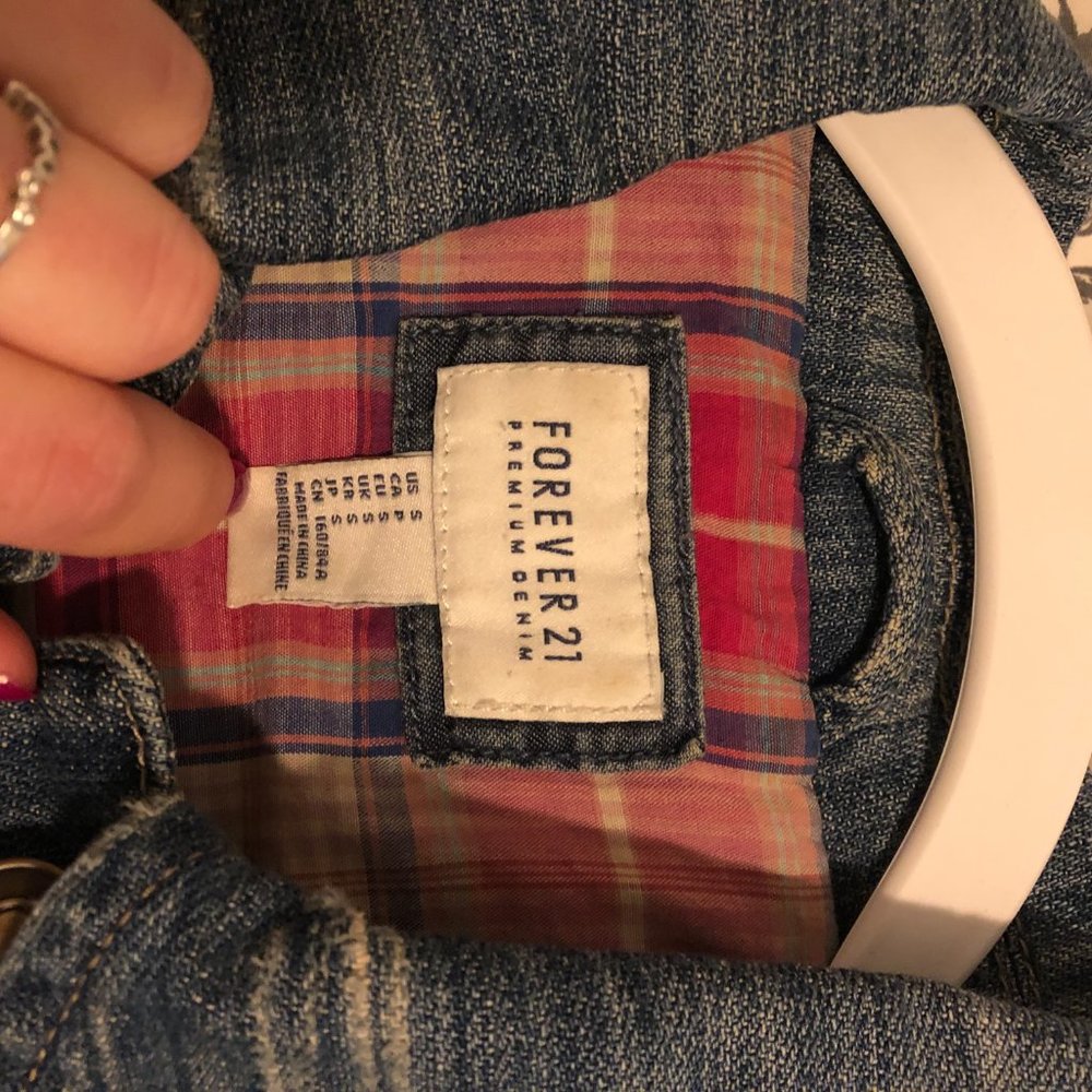 Jean Jacket - Picture 2 of 4